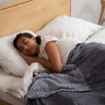 shoulder pain from sleeping on stomach